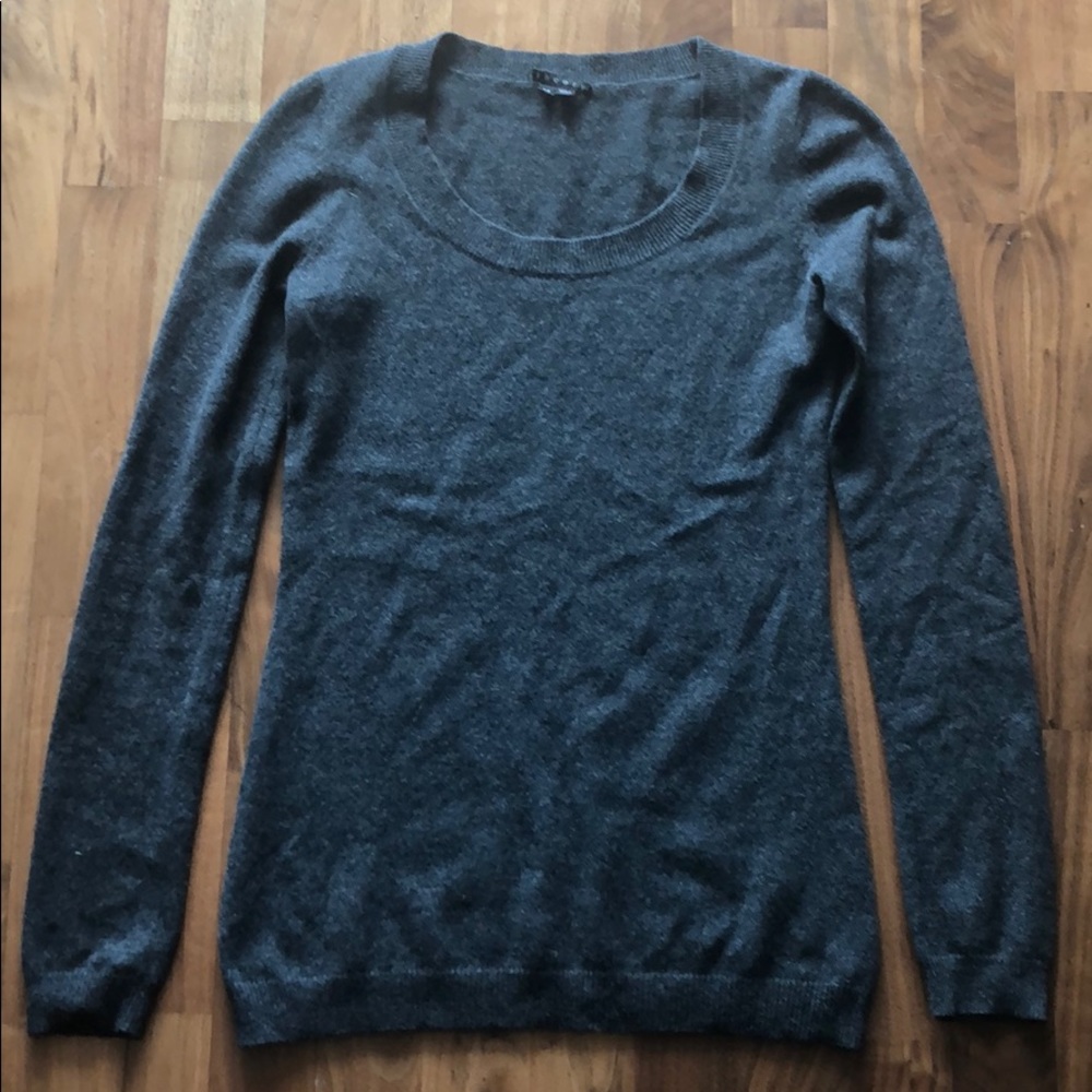 Theory 100% cashmere sweater - grey small